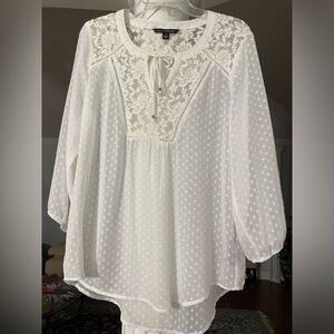 Zac&Rachel women’s white sheer Swiss Dot and Lace tassel blouse . Size large